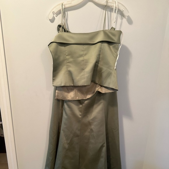 Bridesmaid/ Grad Dress - Picture 1 of 6